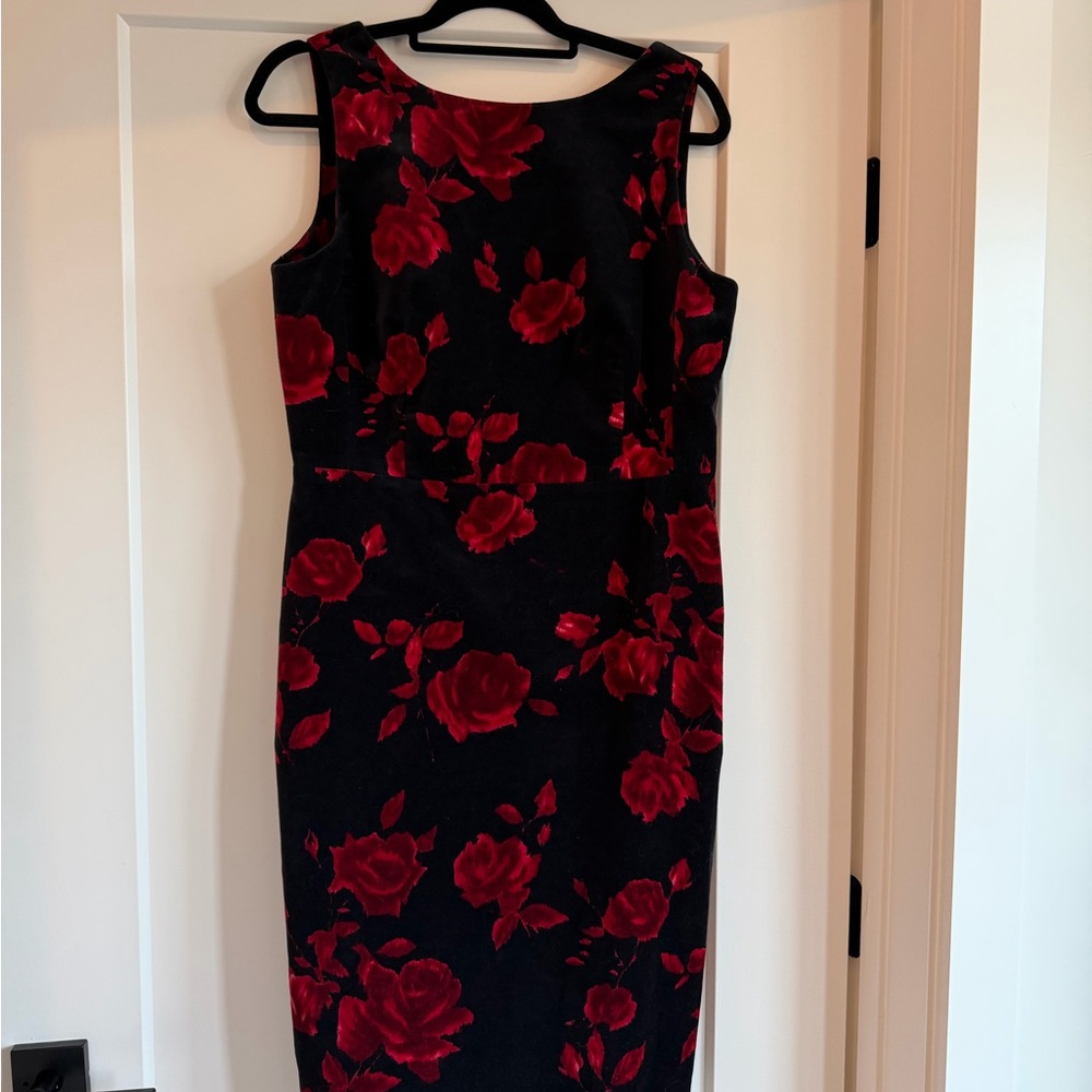 Talbots Sleeveless Black Red Rose Print Velvet Sheath Dress Size 12 - Picture 2 of 6